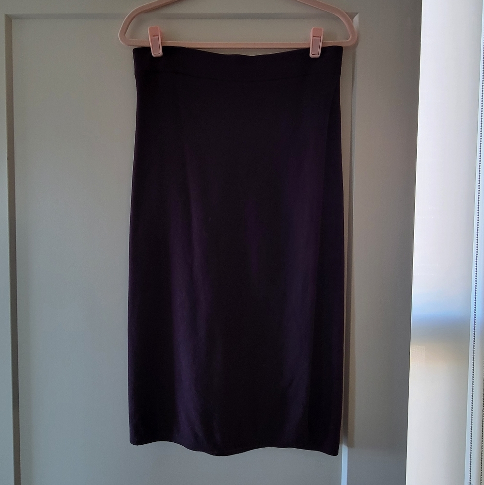 Elegant Burgundy Women's Sweater Skirt
